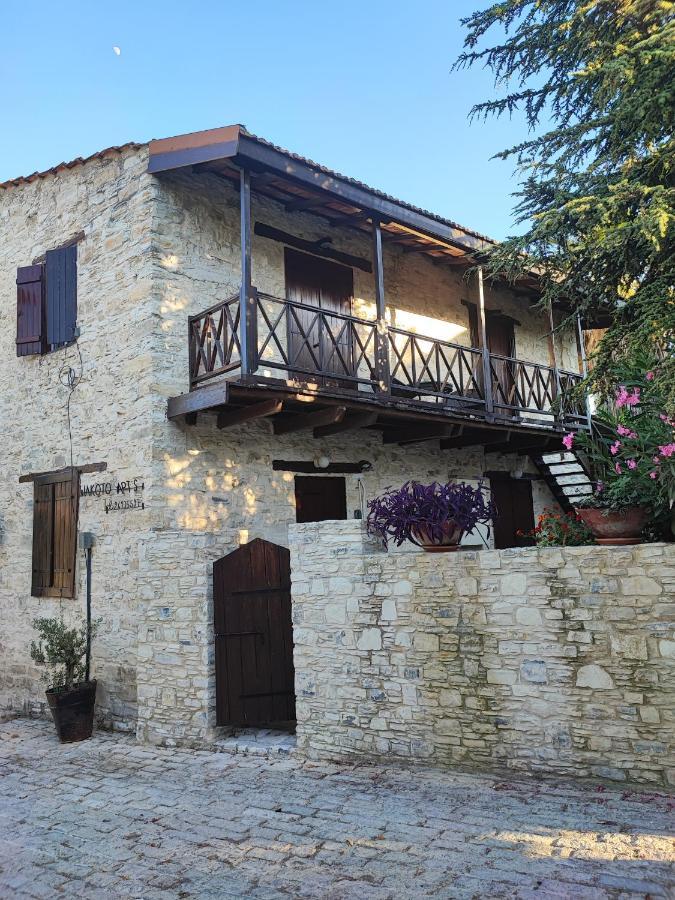 Liakoto Guest House Panayia Eksteriør bilde