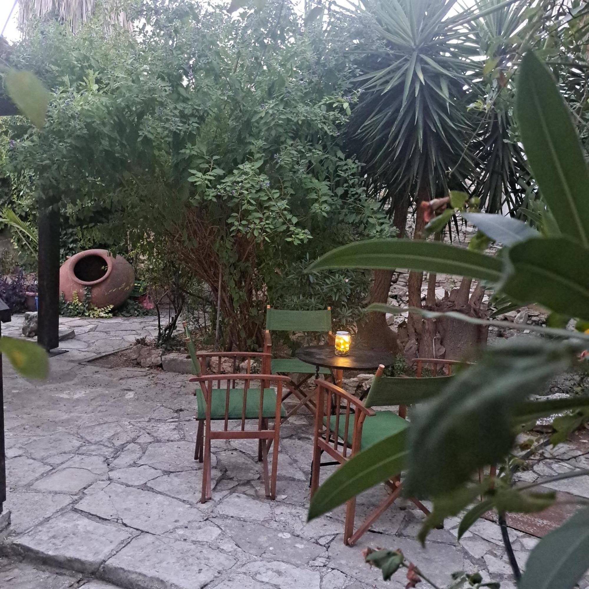 Liakoto Guest House Panayia Eksteriør bilde