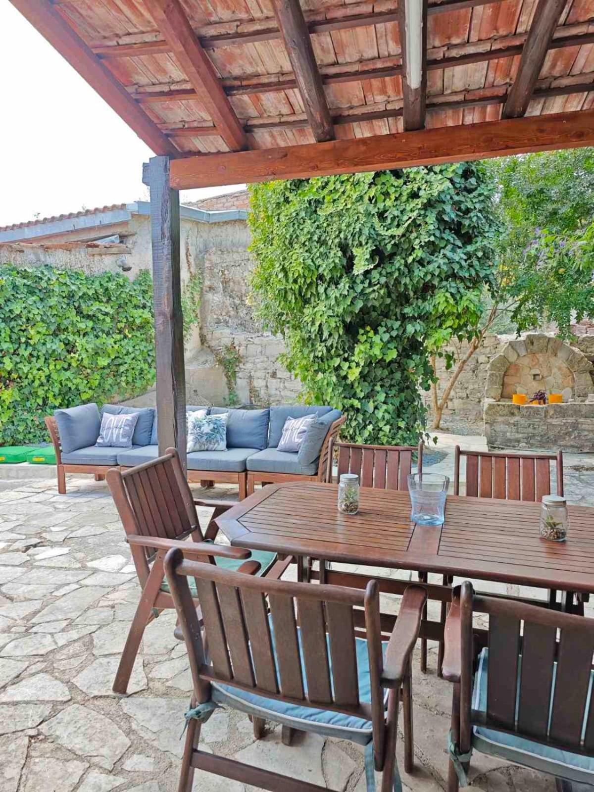 Liakoto Guest House Panayia Eksteriør bilde